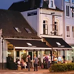 Herberg, Het Wapen אכסניה טילבורג