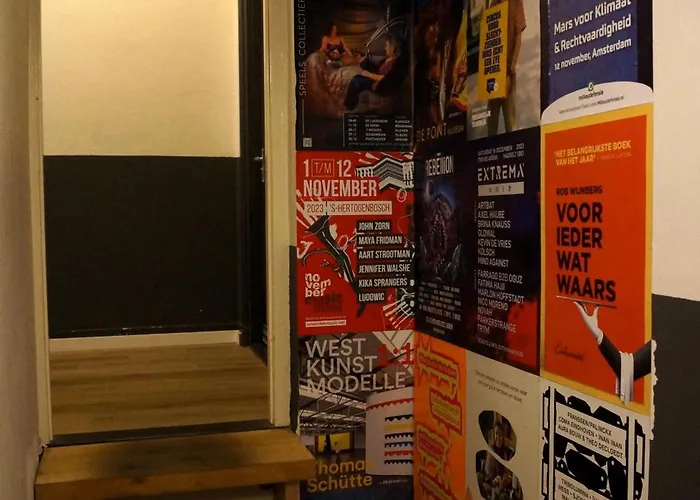 Hostel Herberg, Het Wapen Van *