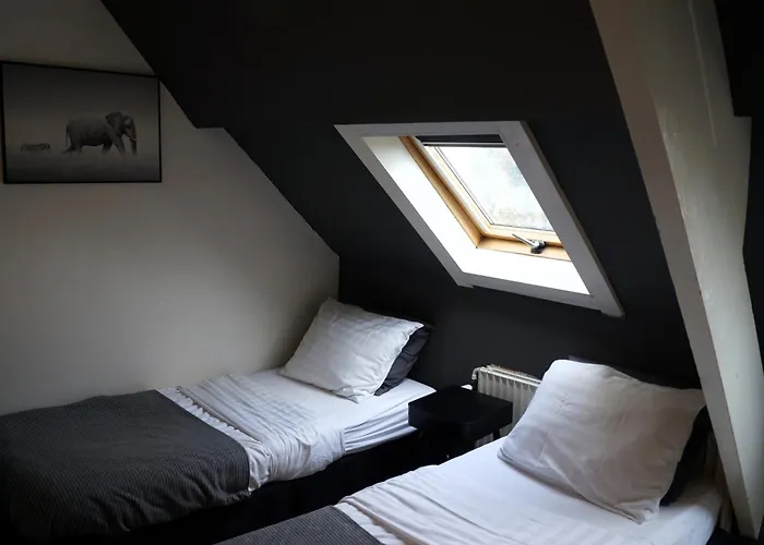 Hostel Herberg, Het Wapen Van