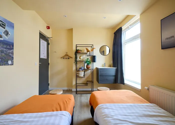 Hostel Herberg, Het Wapen Van Tilburg