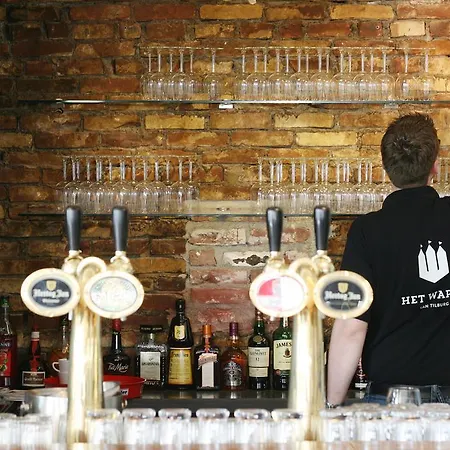 Hostel Herberg, Het Wapen Τίλμπουργκ